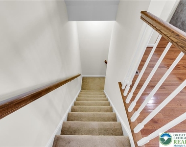 273 Redclover Lane - Photo Thumbnail 41
