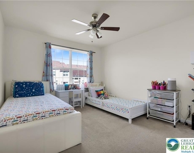 273 Redclover Lane - Photo Thumbnail 35