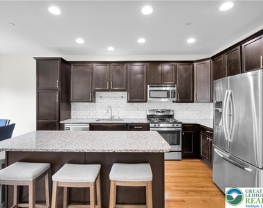273 Redclover Lane - Photo Thumbnail 18