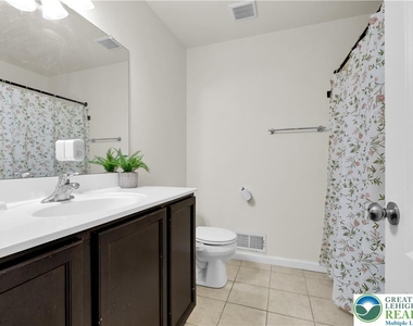 273 Redclover Lane - Photo Thumbnail 39