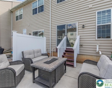 273 Redclover Lane - Photo Thumbnail 12