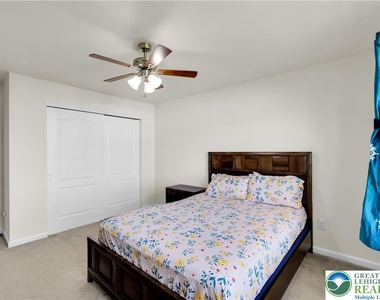 273 Redclover Lane - Photo Thumbnail 38