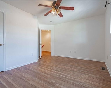 1427 Chelsea Avenue - Photo Thumbnail 24