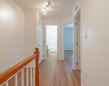 1427 Chelsea Avenue - Photo Thumbnail 14