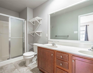 1427 Chelsea Avenue - Photo Thumbnail 20