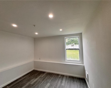 2250 Butler Street - Photo Thumbnail 5