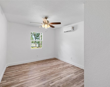 614 Howell Avenue - Photo Thumbnail 3