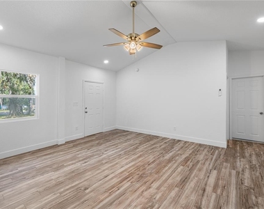614 Howell Avenue - Photo Thumbnail 1
