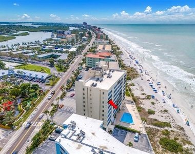 19450 Gulf Boulevard - Photo Thumbnail 5