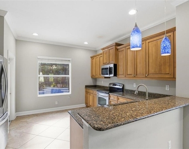 4911 Boston Common Glen - Photo Thumbnail 7