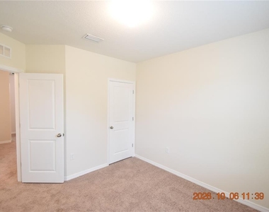 12921 Shady Fern Lane - Photo Thumbnail 25