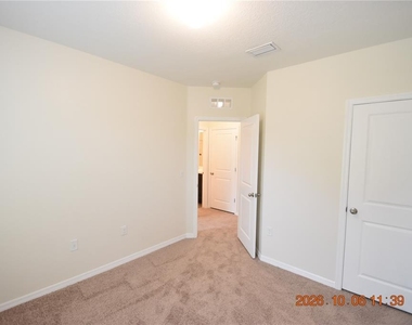 12921 Shady Fern Lane - Photo Thumbnail 24