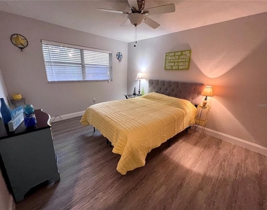 1404 N Saturn Avenue - Photo Thumbnail 22