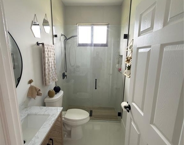 225 Bowman Avenue S - Photo Thumbnail 10