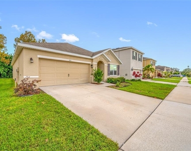 605 Blue Point Drive - Photo Thumbnail 48