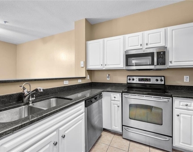 1810 E Palm Avenue - Photo Thumbnail 17