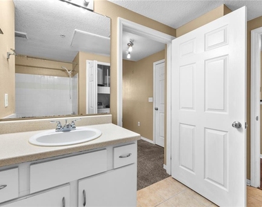 1810 E Palm Avenue - Photo Thumbnail 26