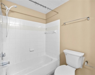 1810 E Palm Avenue - Photo Thumbnail 25