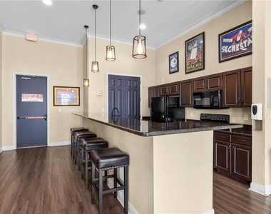 1810 E Palm Avenue - Photo Thumbnail 9
