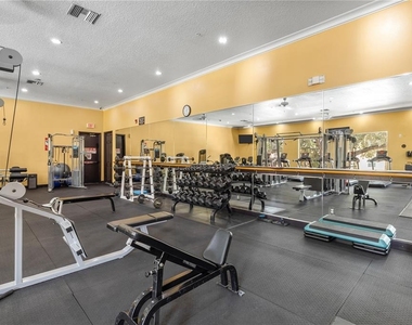 1810 E Palm Avenue - Photo Thumbnail 6