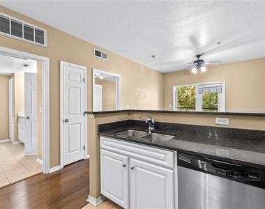 1810 E Palm Avenue - Photo Thumbnail 19