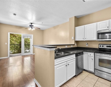 1810 E Palm Avenue - Photo Thumbnail 15