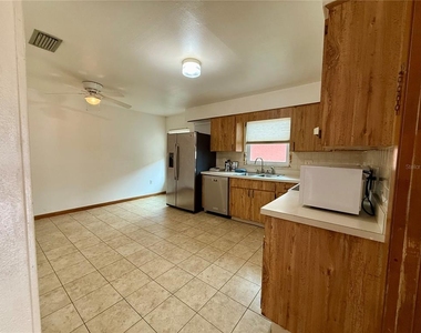 7523 Blossom Avenue - Photo Thumbnail 10