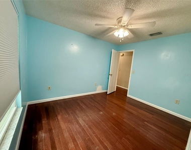 7523 Blossom Avenue - Photo Thumbnail 17