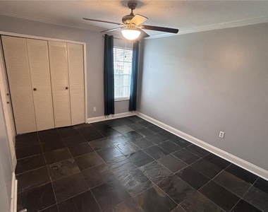 7608 Glades Ct - Photo Thumbnail 13