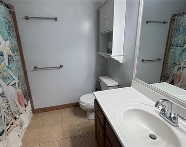 7608 Glades Ct - Photo Thumbnail 12
