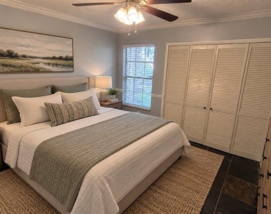 7608 Glades Ct - Photo Thumbnail 20