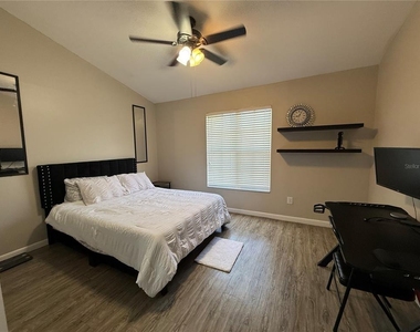 11316 Grandville Drive - Photo Thumbnail 11