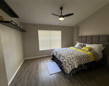 11316 Grandville Drive - Photo Thumbnail 14