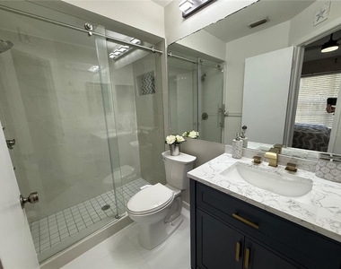 11316 Grandville Drive - Photo Thumbnail 13