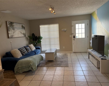 11316 Grandville Drive - Photo Thumbnail 3