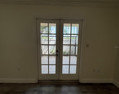 5306 W Kennedy Boulevard - Photo Thumbnail 10