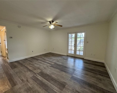 5306 W Kennedy Boulevard - Photo Thumbnail 9