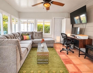 3952 14th Avenue N - Photo Thumbnail 2
