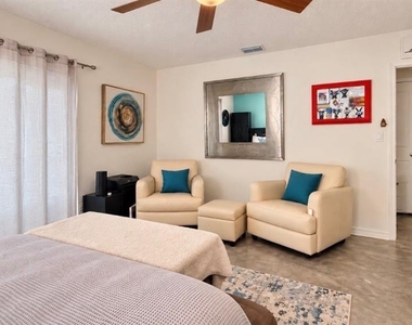 3952 14th Avenue N - Photo Thumbnail 11