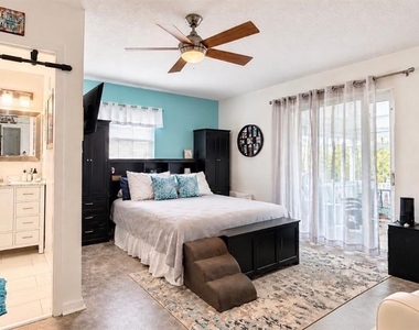 3952 14th Avenue N - Photo Thumbnail 10