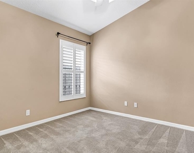 9918 Hartwell Bridge Circle - Photo Thumbnail 20