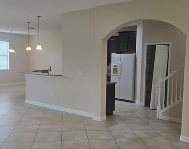20113 Satin Leaf Avenue - Photo Thumbnail 3