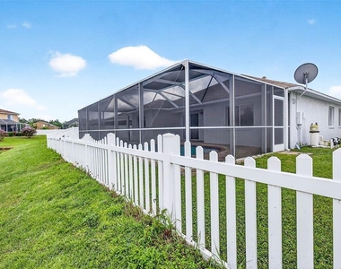 1434 Ocean Reef Road - Photo Thumbnail 8