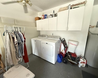 2303 Brookfield Greens Circle - Photo Thumbnail 20