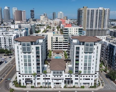 1227 E Madison Street - Photo Thumbnail 1