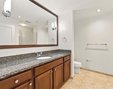 1227 E Madison Street - Photo Thumbnail 30