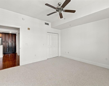 1227 E Madison Street - Photo Thumbnail 28
