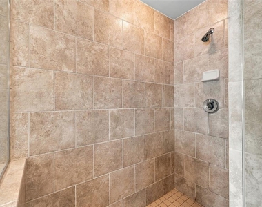 1227 E Madison Street - Photo Thumbnail 24
