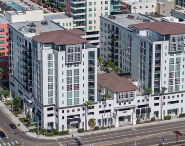 1227 E Madison Street - Photo Thumbnail 2