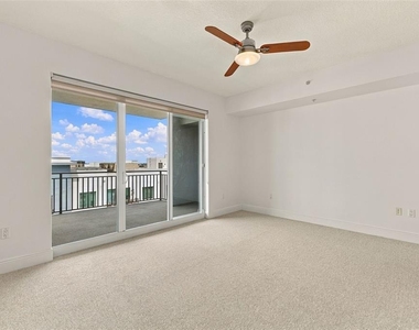 1227 E Madison Street - Photo Thumbnail 21
